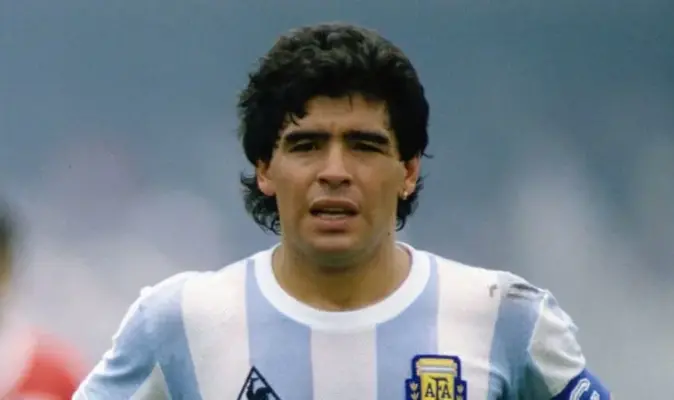 Diego Maradona cầu thủ kiến tạo xuất sắc