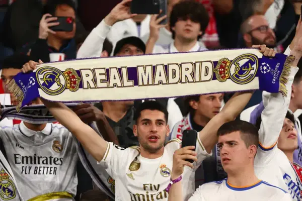 Câu Lạc Bộ Real Madrid - Đội Bóng Giàu Nhất Thế Giới 14 Câu Lạc Bộ Real Madrid - Đội Bóng Giàu Nhất Thế Giới